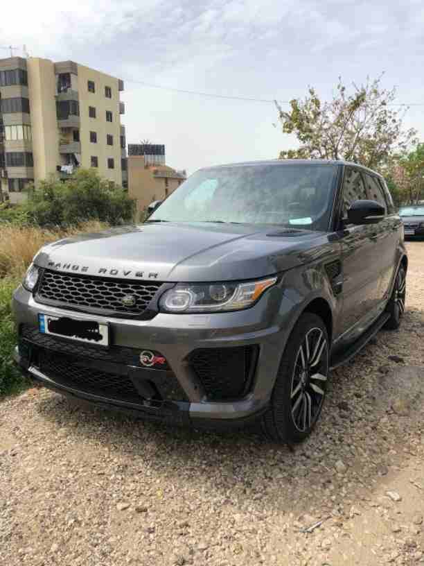 Range Rover Super Charge. Silver. Model 2014. Used only 42000 miles. Price $90000 WhatsApp only 70362405